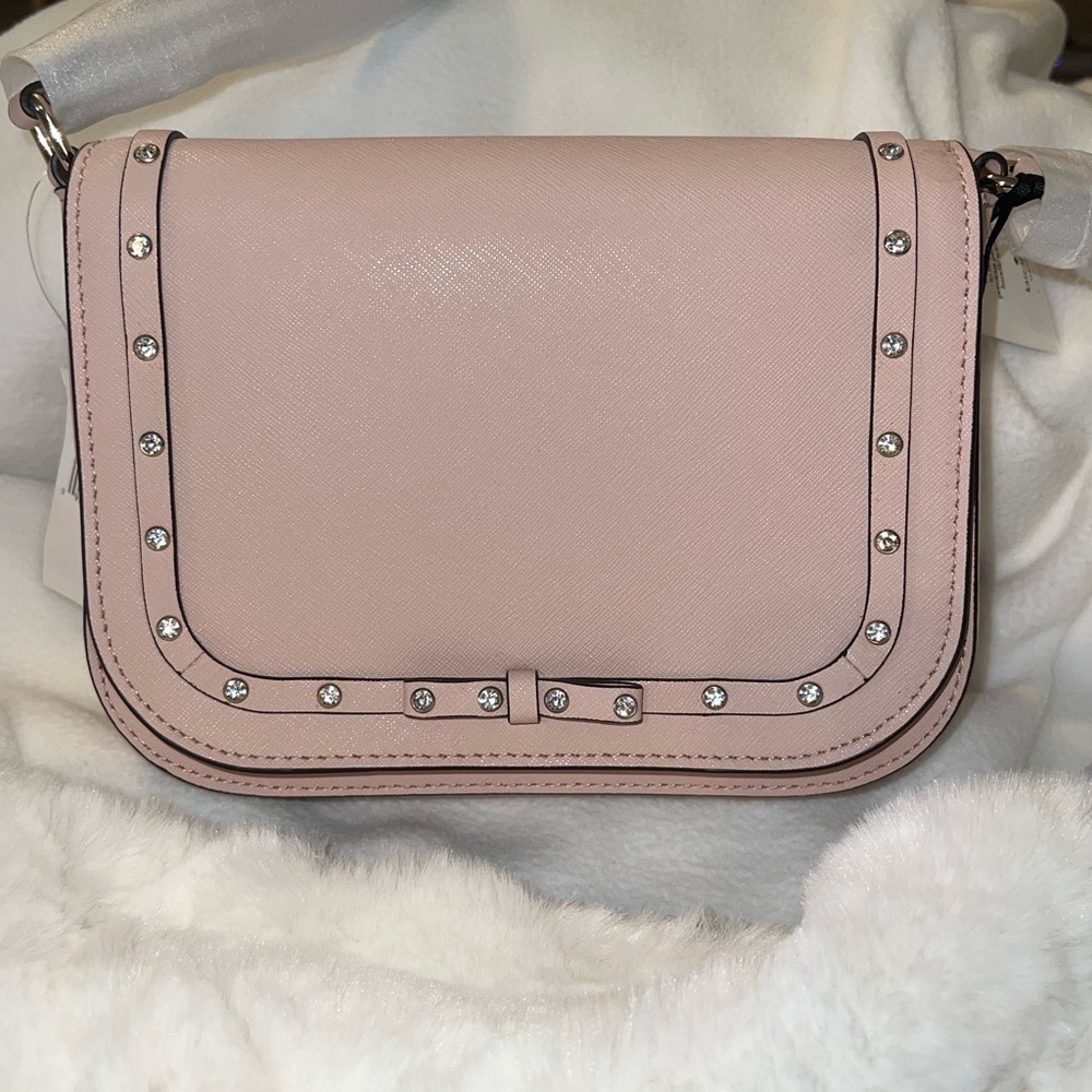 ✨🩷NWT Kate Spade pink crossbody with rhinestone studs🩷✨